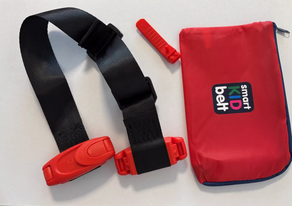 スマートキッズベルトとキッズベルトの袋とバックル外し